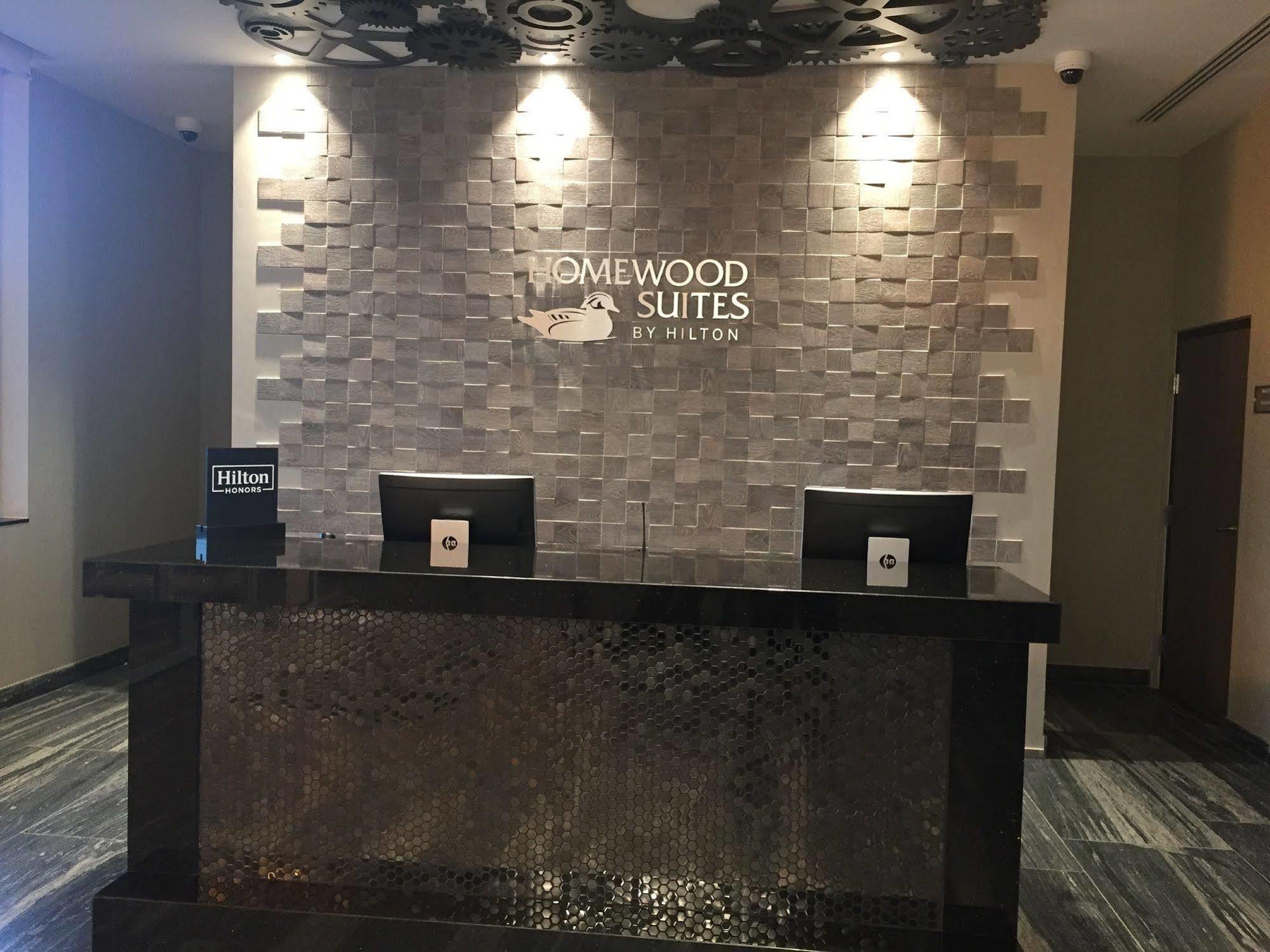 Fiesta Inn Suites Aeropuerto Del Bajio Silao Exterior photo